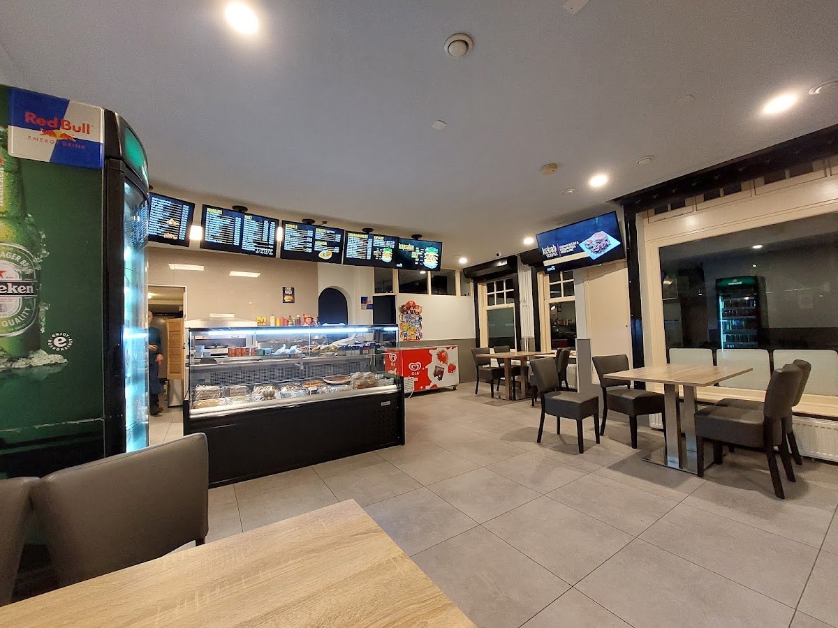 Cafetaria Café 't Hoekje🍟 - 1